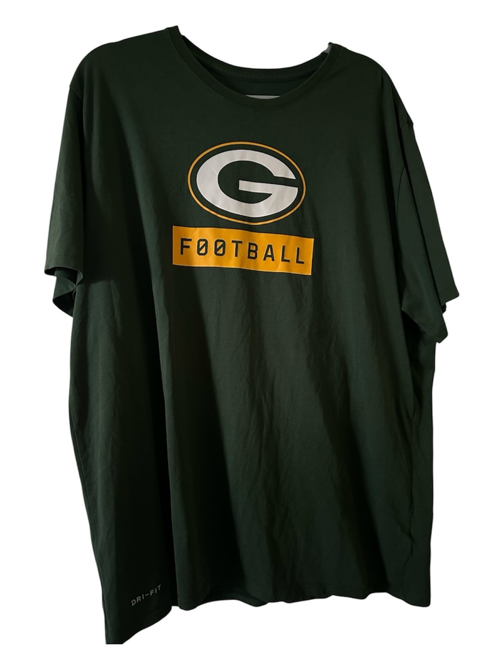 The Nike Tee Men’s GreenBay XXL Football Short-Sleeve Tee with Yellow Logo
